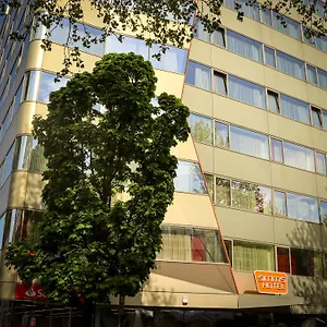 Hotel Simm's - Cityhotel Next To Metro U3 ****